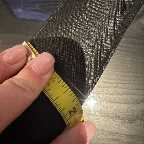 euc DKNY Small Purse - Long Chain, Black with Gold hardware - Picture 5 of 10